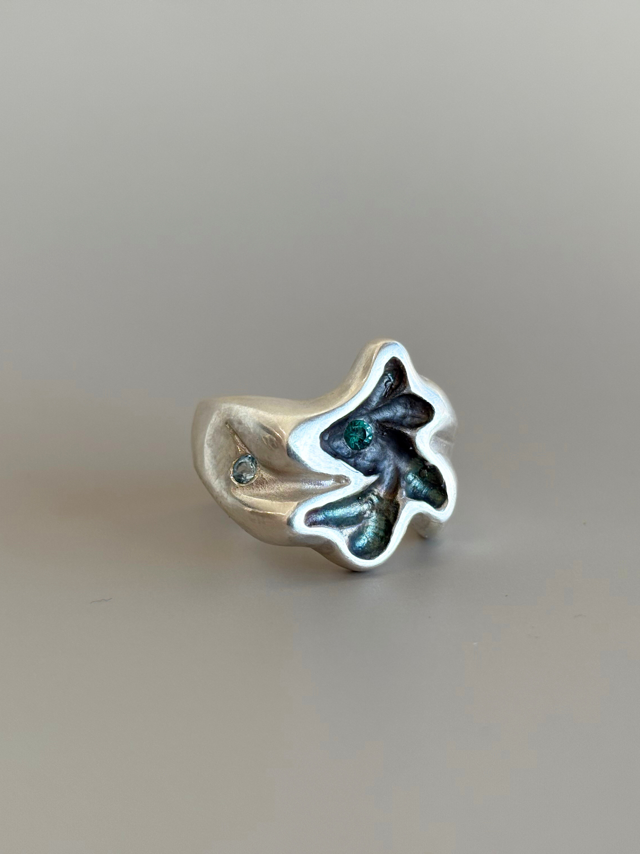 OYSTER SIGNET - EMERALD