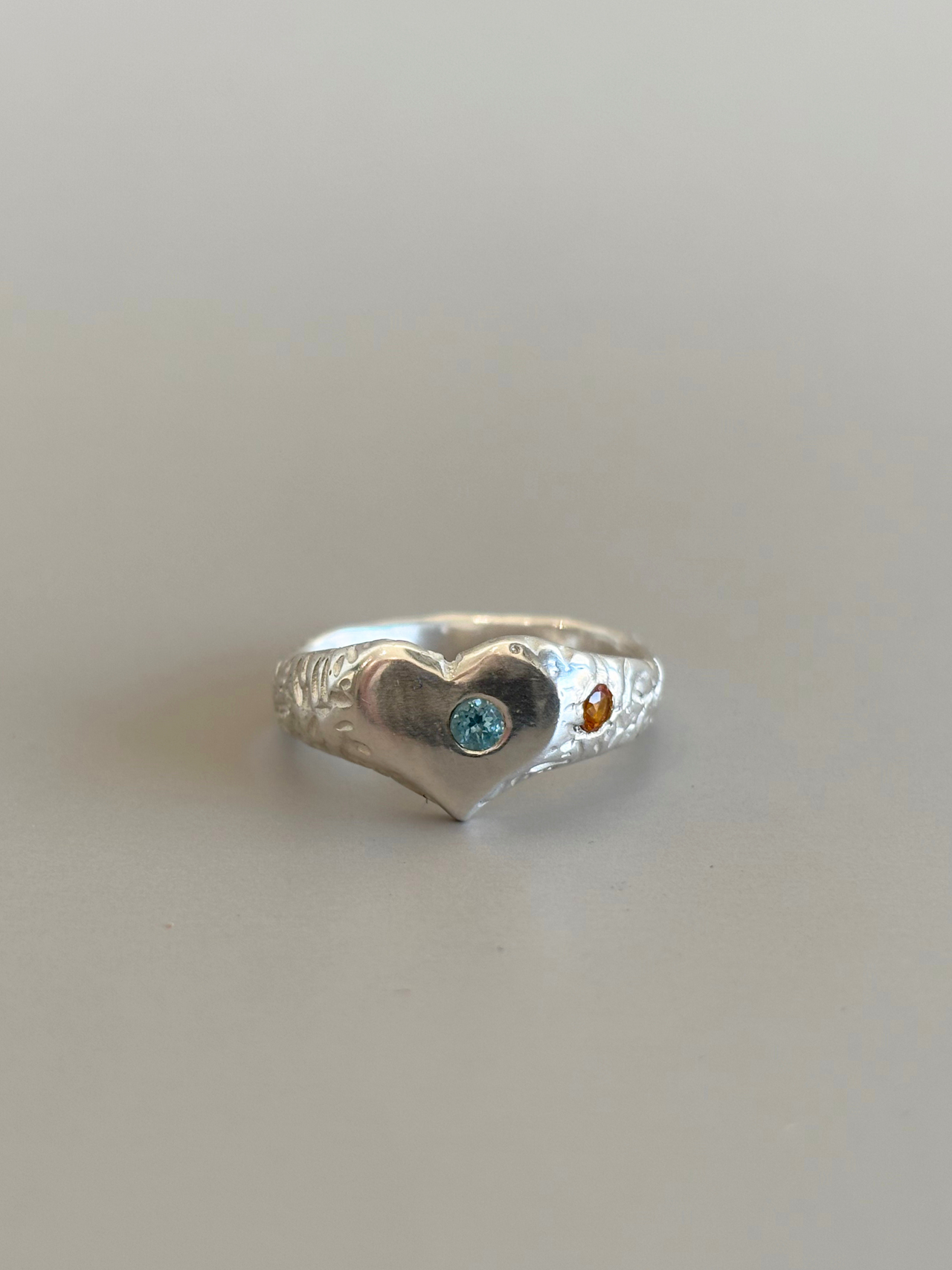 LOVE HEART RING