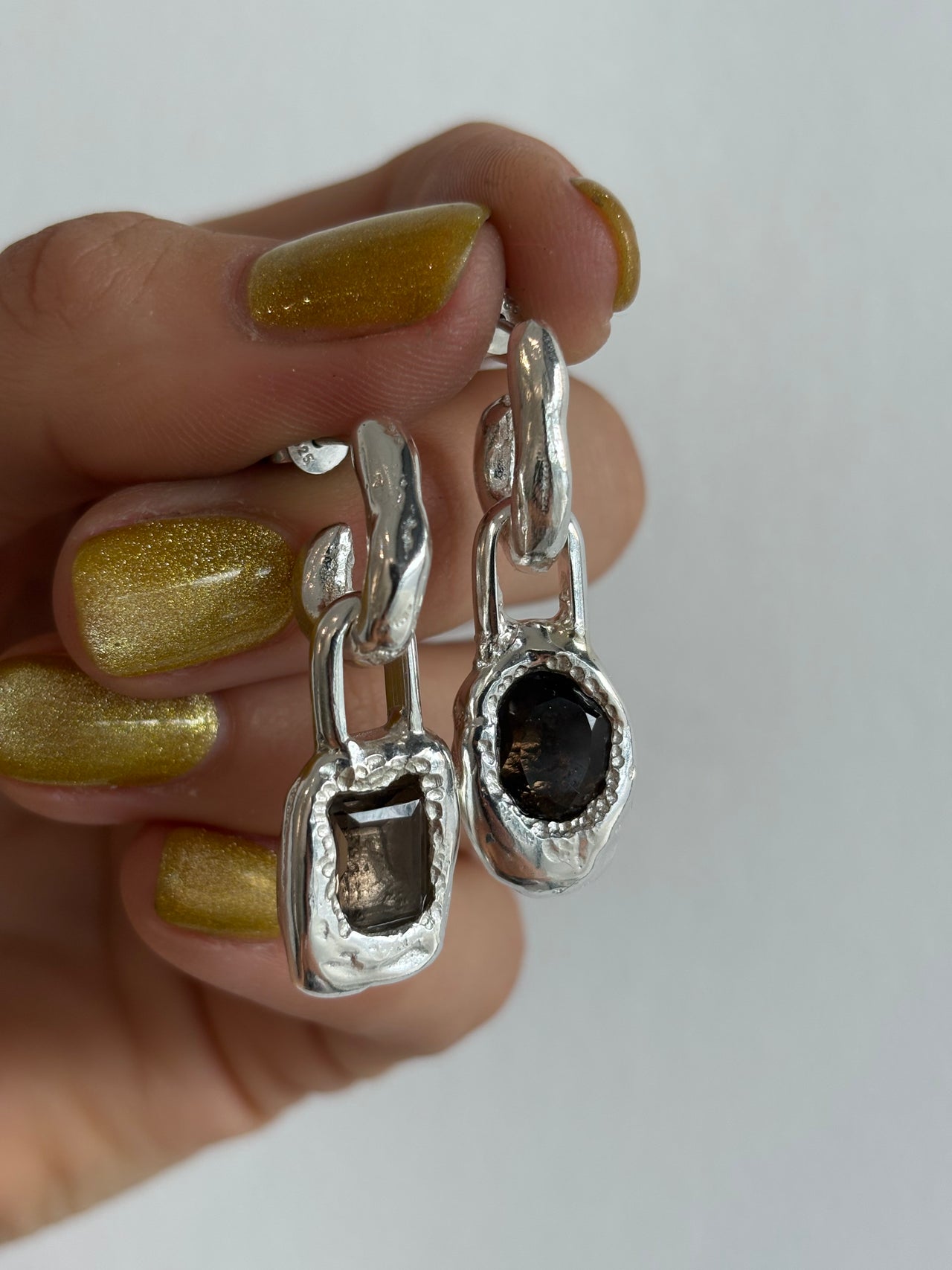 LOU GIRL EARRING SET