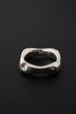 MORPH TOPAZ RING