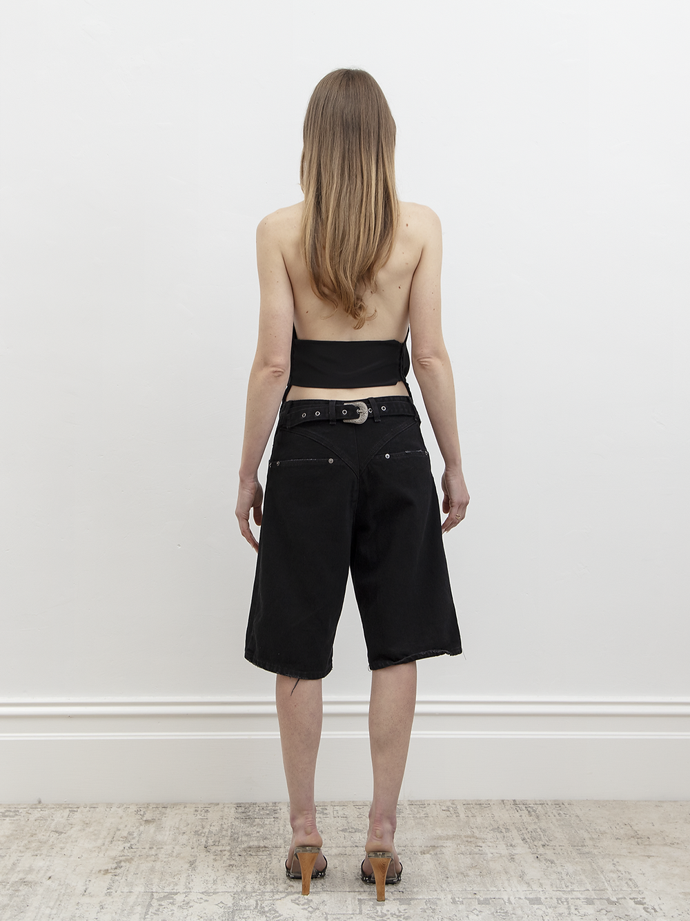 Back Buckle Shorts | Black