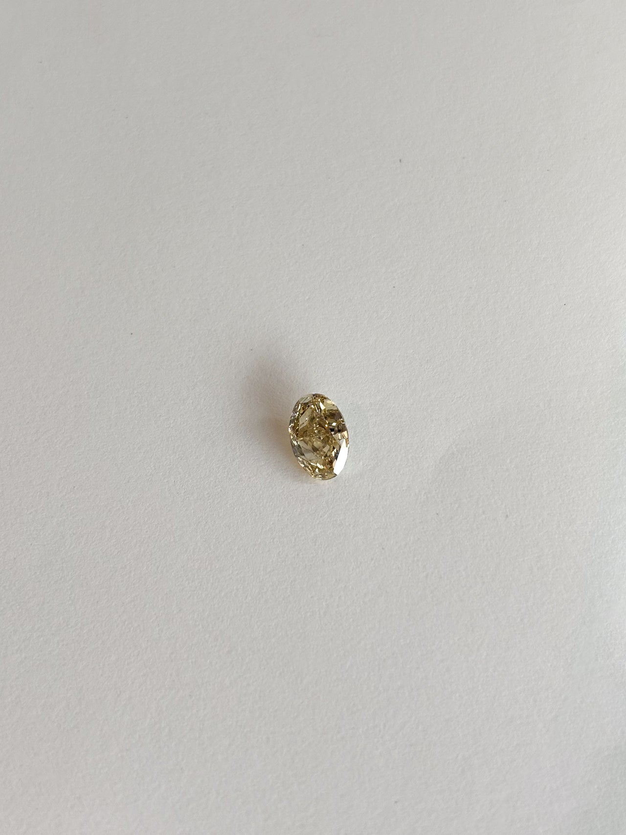 OVAL DIAMOND | YELLOW